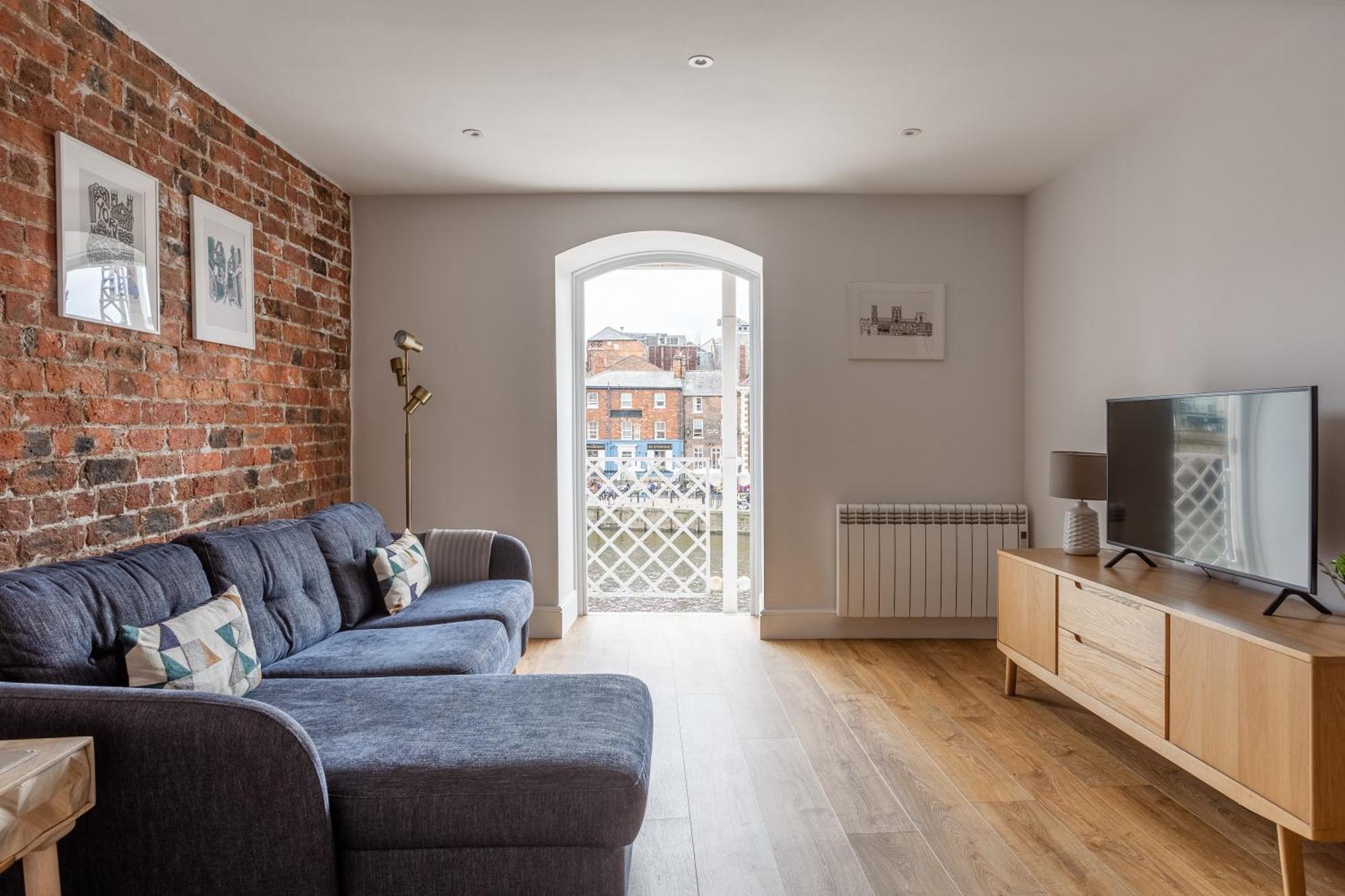 Luxury Apartment Woodsmill View - On The River - With Balcony - Recently Refurbished York Eksteriør bilde